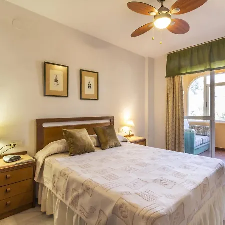 Ap Jardines De Mariote * Альмуньекар